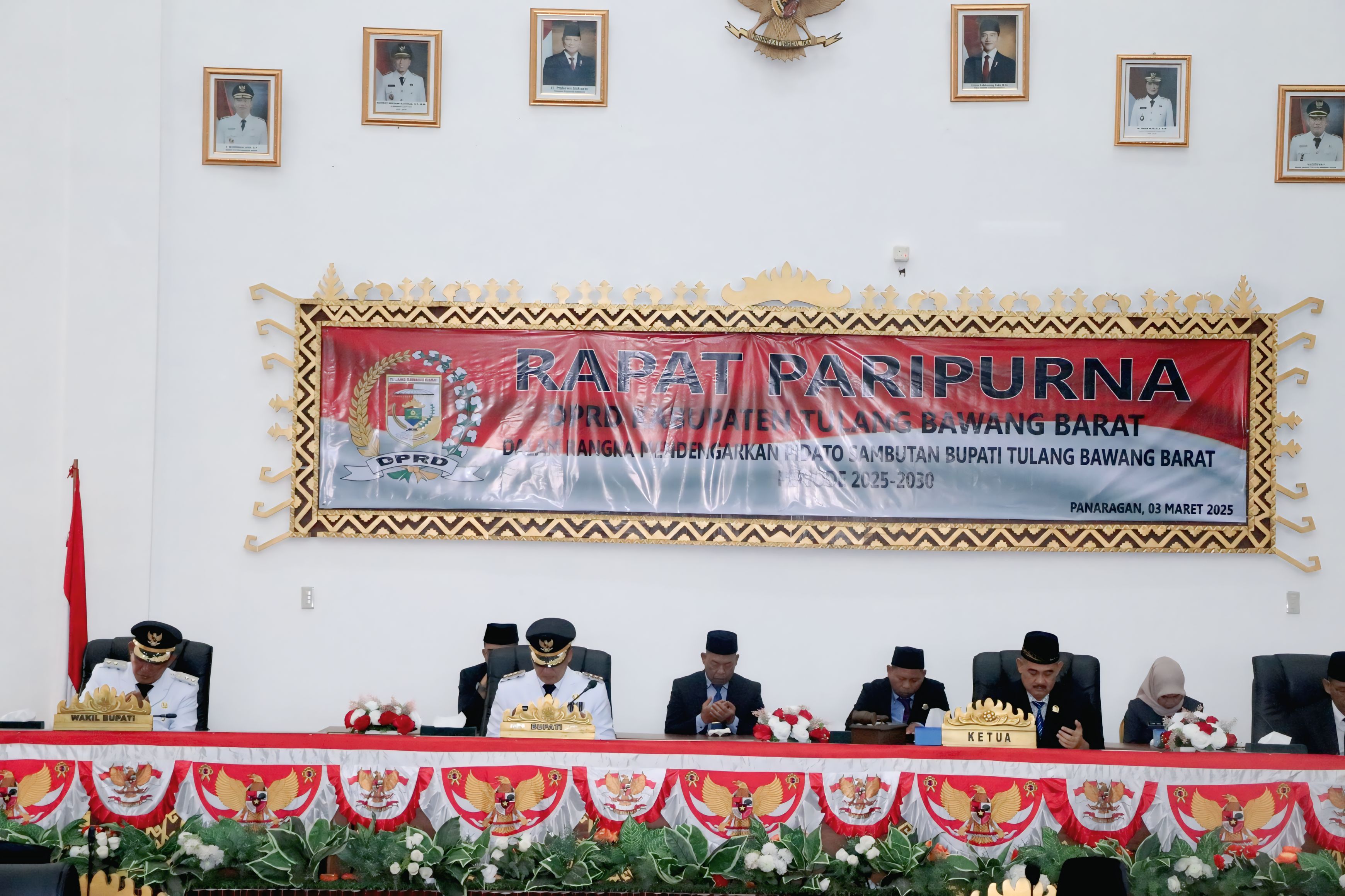 Dewan Perwakilan Rakyat Daerah Kabupaten Tulang Bawang Barat mengelar Rapat Paripurna Dalam Rangka Mendengarkan Sambutan Pidato Bupati Tulang Bawang Barat Priode 2025-2030.Panaragan(03/03/202